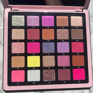 Anastasia Beverly Hills Norvina Vol.4 palette